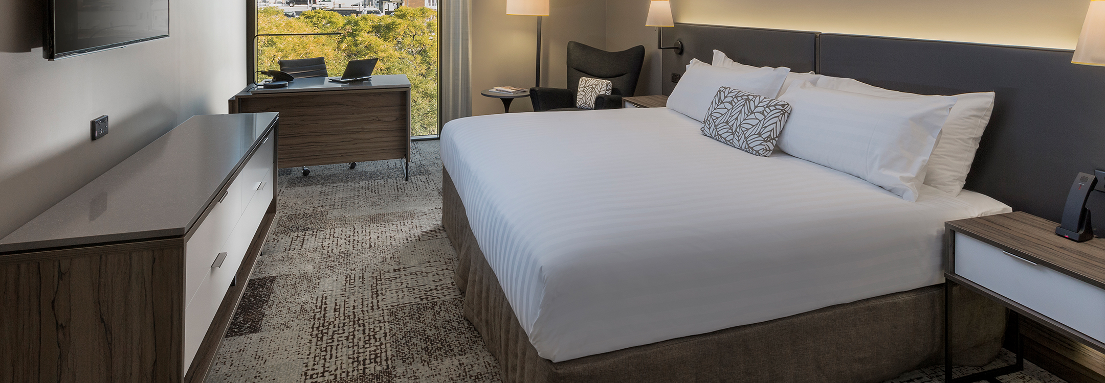 PARKROYAL Parramatta Premier Room