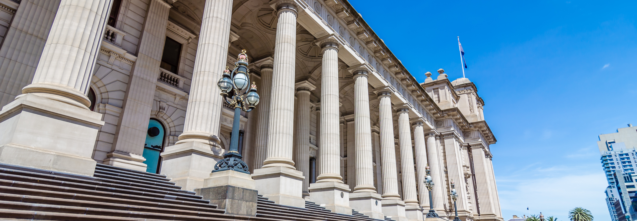 victoria parliament house in melbourne