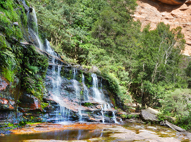 Landscape view of Katoomba Falls