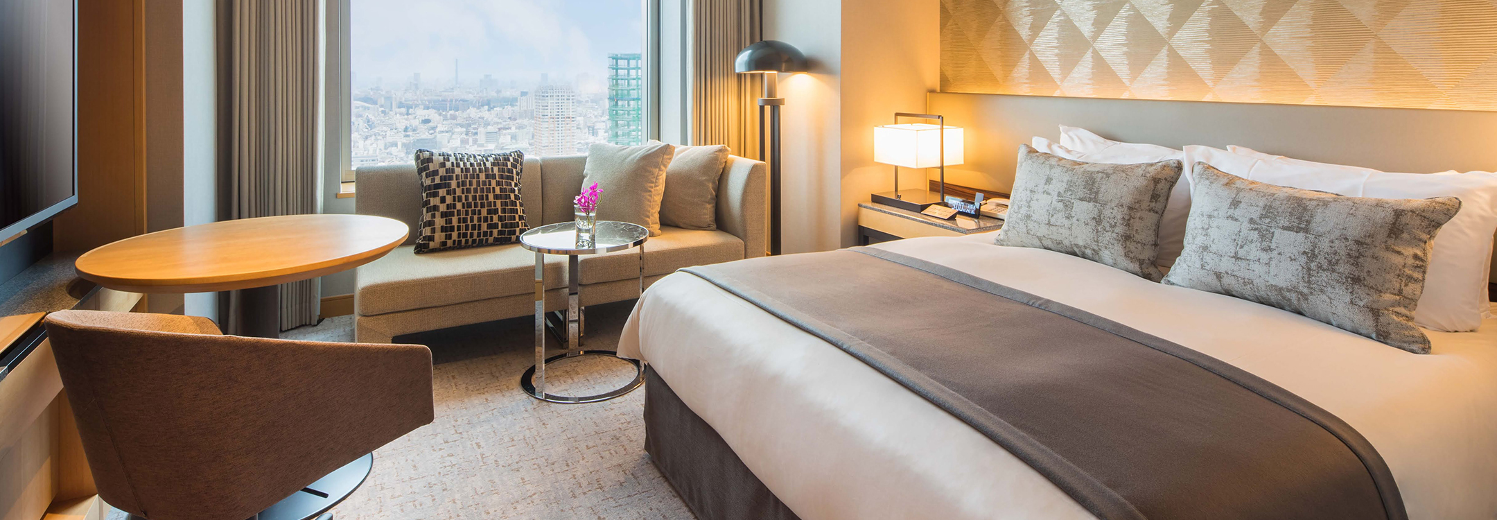 Club Deluxe Room at Cerulean Tower Tokyu Hotel, A Pan Pacific Partner Hotel
