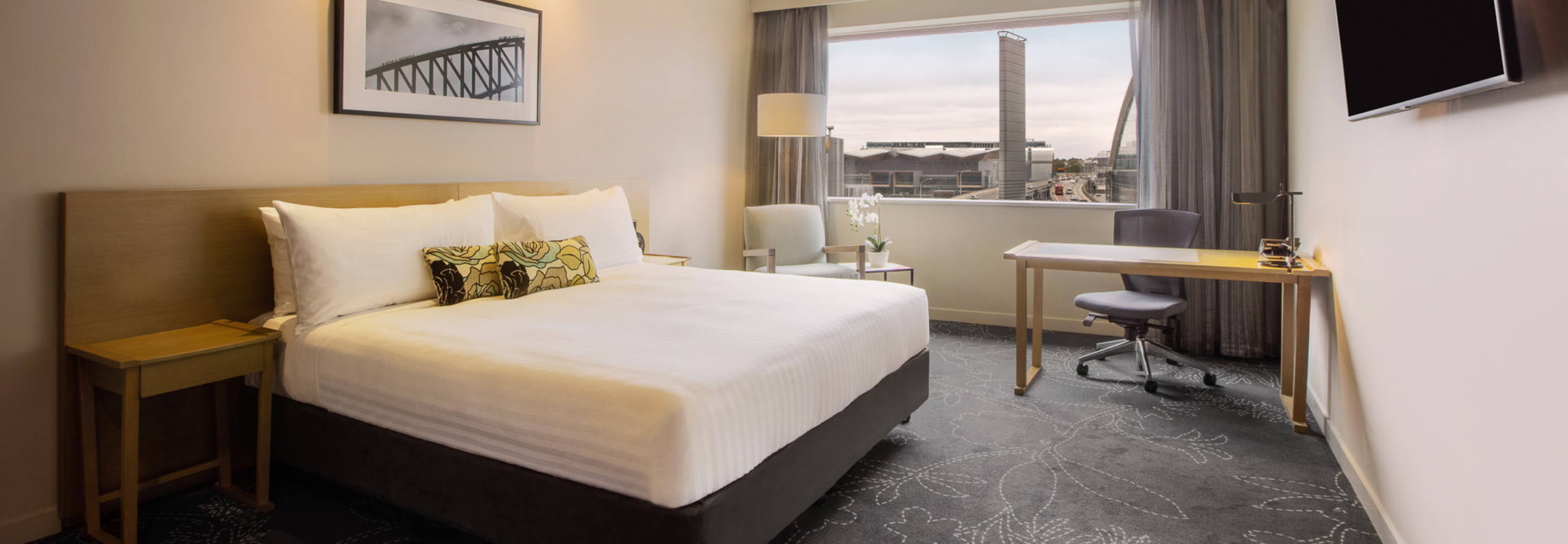 Deluxe Room at PARKROYAL Darling Harbour, Sydney