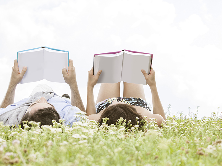 couple reading