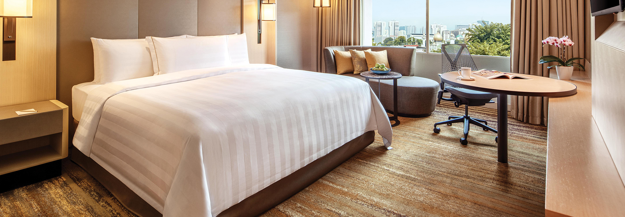 PARKROYAL on Beach Road Deluxe King Room