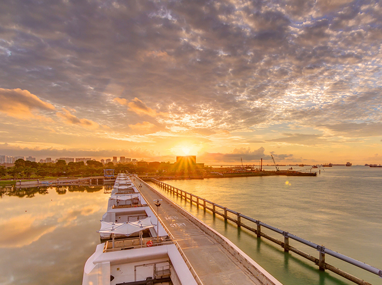 sunrise marina barrage singapore