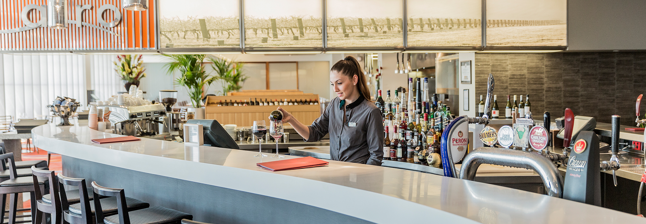 Bar at PARKROYAL Melbourne Airport