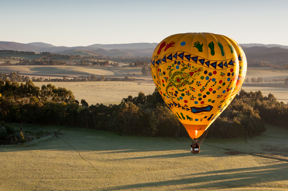yarra valley hot air balloon landing