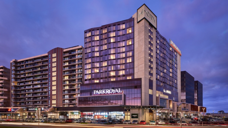 A Gateway to Victoria's Sites and Shopping