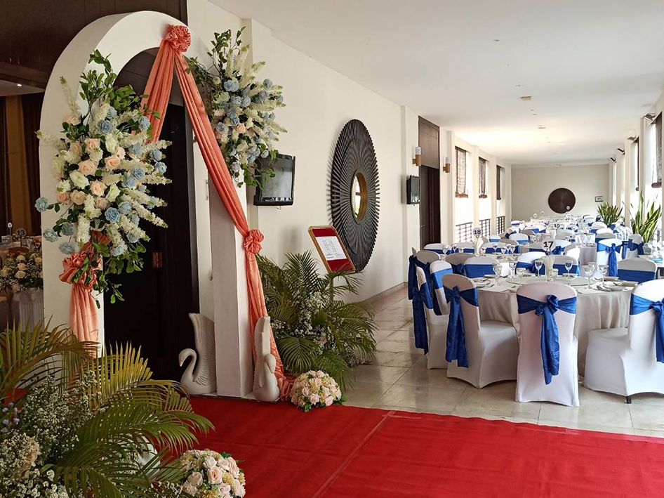 <p>Say “I do” in a setting crafted around your love story.<br>
</p>
