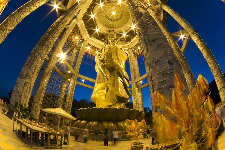 kek lok si temple penang evening
