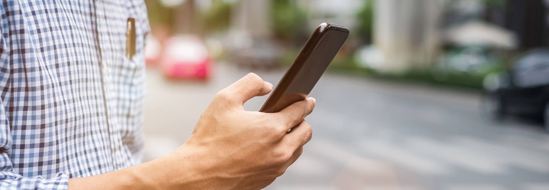 tourist using mobile phone apps