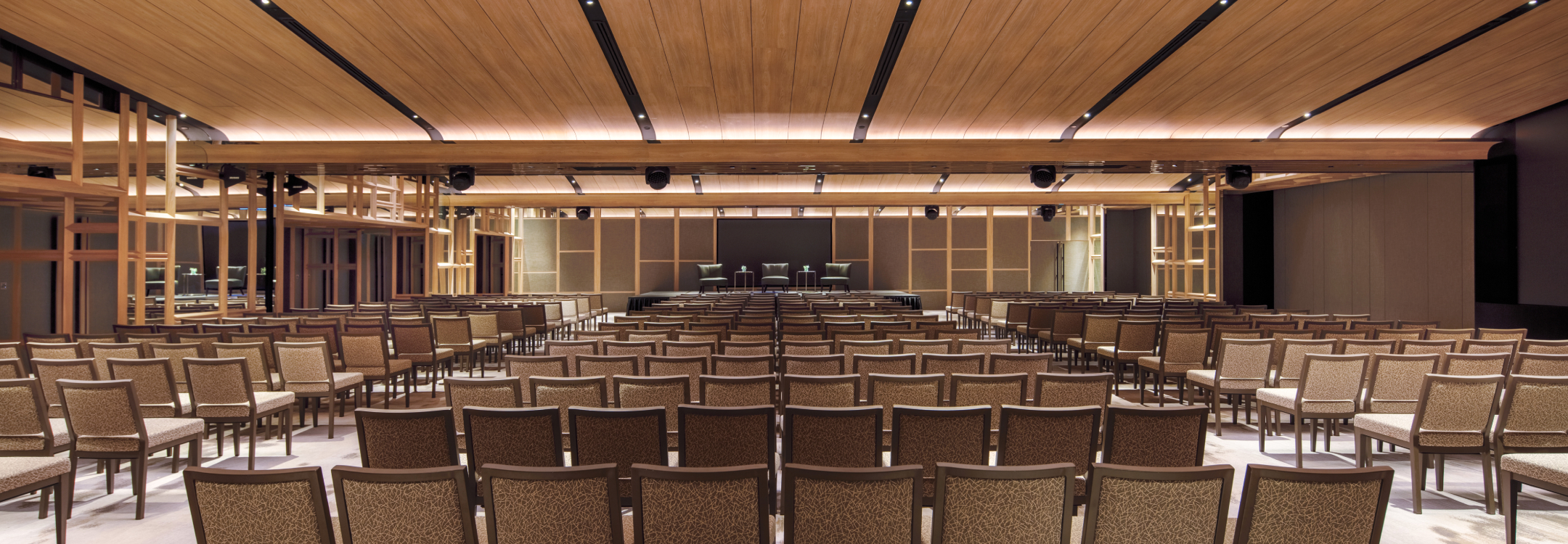 clover 1 and 2 theatre setup