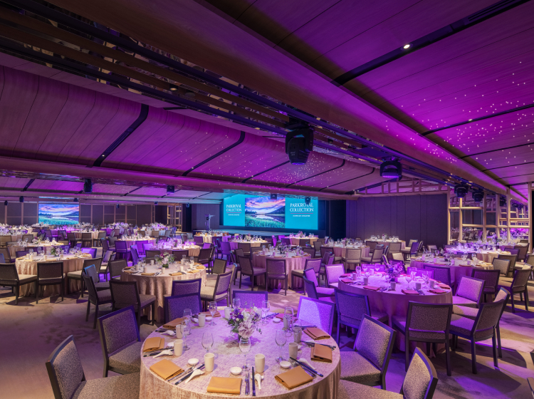 garden ballroom dinner setup