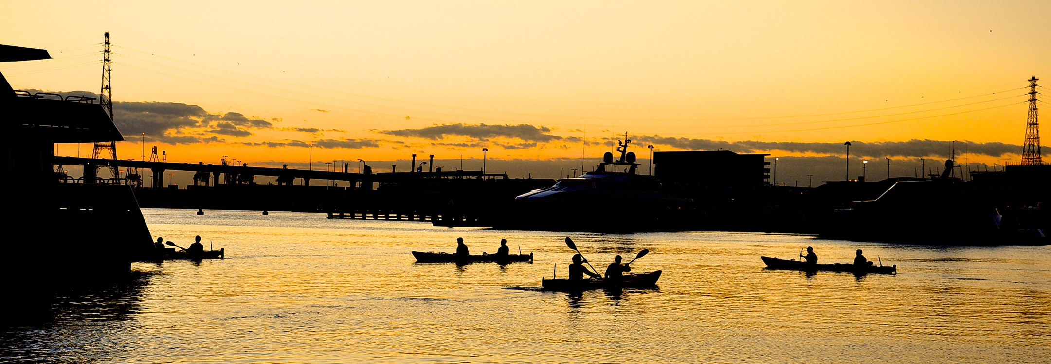 sunset kayak tour along yarra river