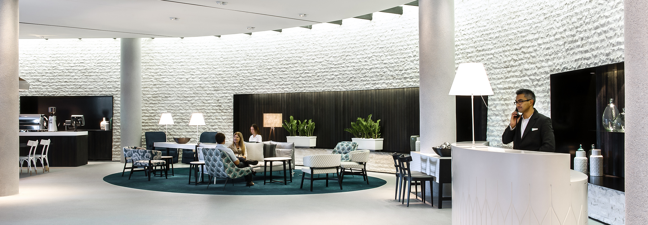parkroyal darling harbour sydney lobby